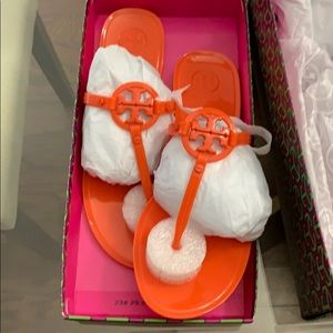 Tory Burch mini miller flat thong TPU poppy coral